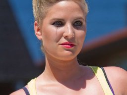 12_EOS_0095